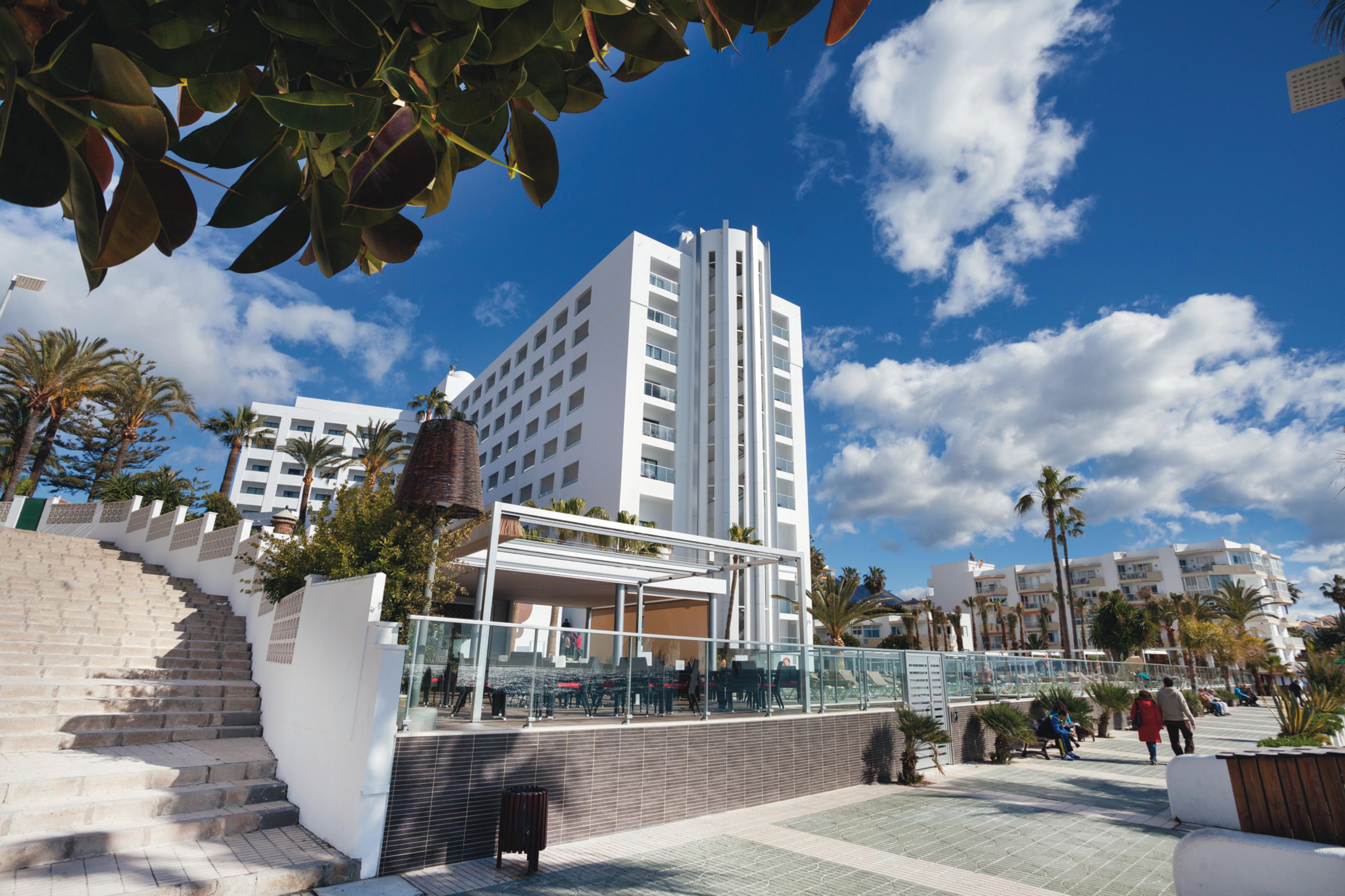 Hotel Riu Monica - Adults Only نيرخا المظهر الخارجي الصورة