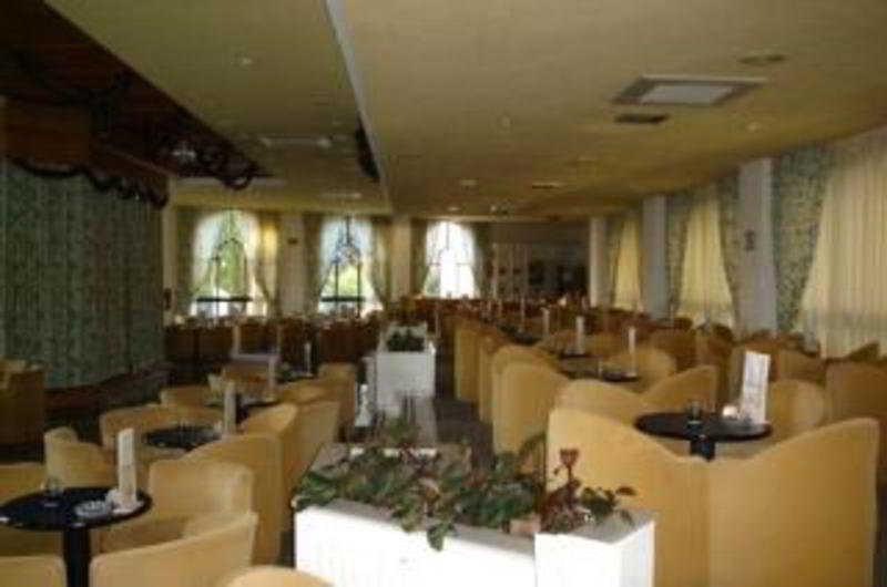 Hotel Riu Monica - Adults Only نيرخا المظهر الخارجي الصورة